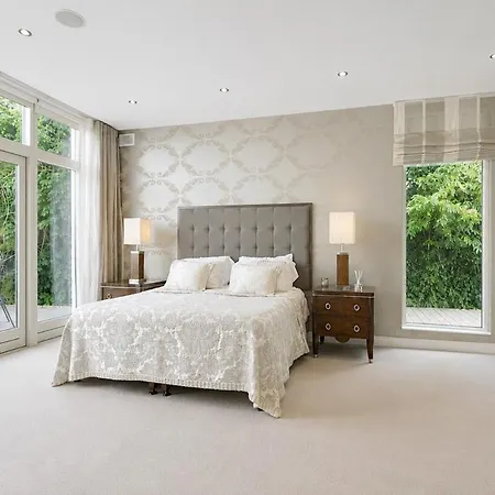 Nyaraló Stylish 3br Wiz Private Garden & Parking Dublin