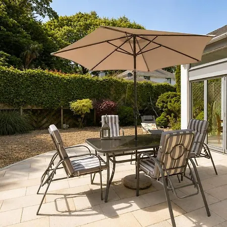 Stylish 3br Wiz Private Garden & Parking